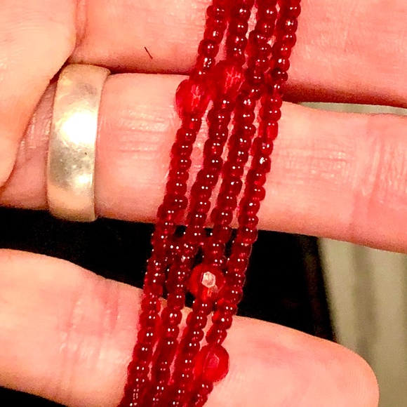 3/$32 VTG 80s Boho Cherry Red 4 Strand Glass Seed Beaded Necklace/Silver Clasp - Picture 1 of 9